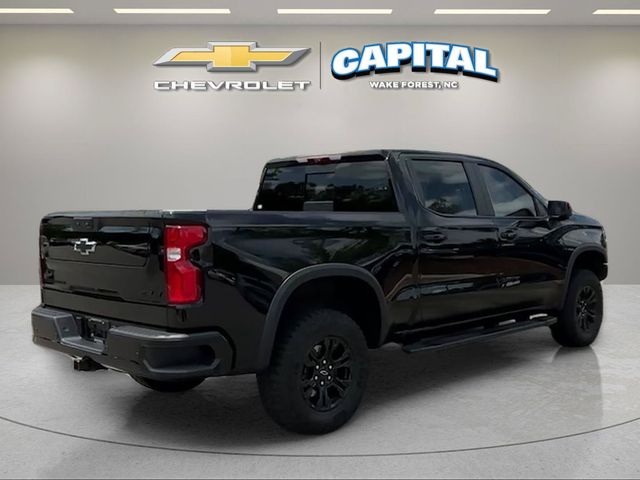 Used 2025 Black Chevrolet ZR2 image 5