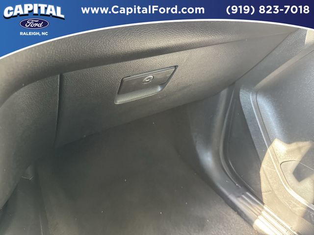 Used 2023 Azure Gray Metallic Ford XLT image 27