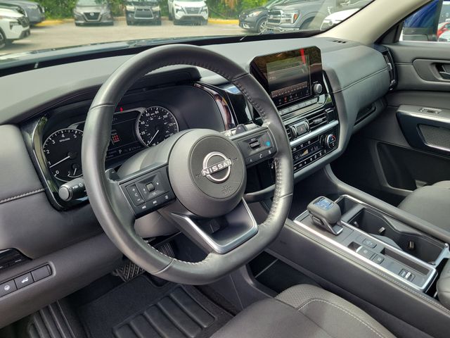 2025 Nissan Pathfinder SV - Photo 21