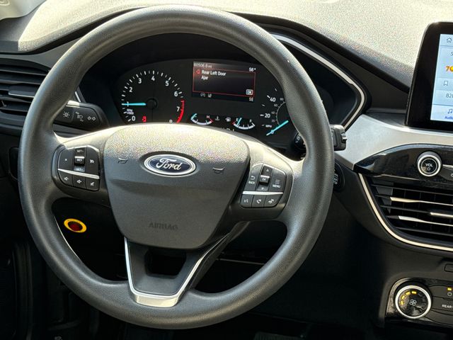 Used 2022 White Ford SE image 14