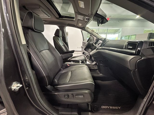 2024 Honda Odyssey Elite Gray at Stokes Honda North