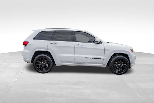 2020 Jeep Grand Cherokee Altitude 8