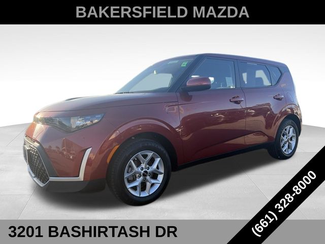 Mars Orange 2024 Kia Soul LX FWD SUV / Crossover Front-Wheel Drive Continuously Variable Transmission