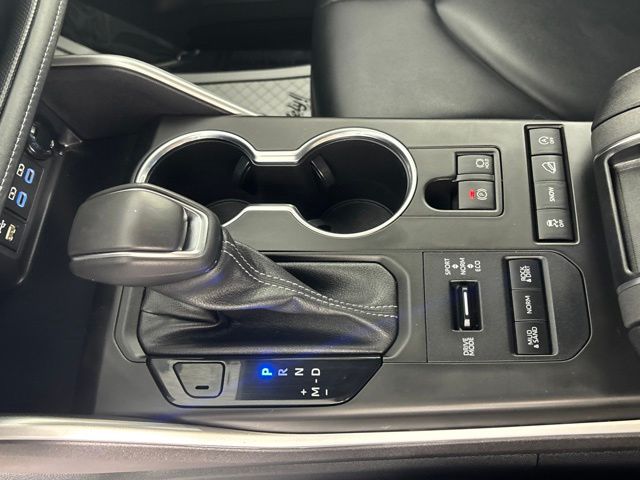 Used 2022 Toyota Highlander SUV