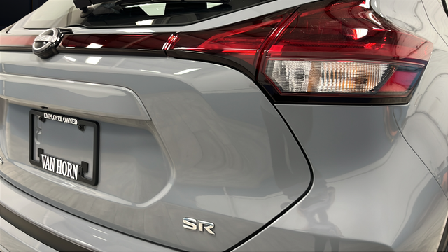 Used 2024 Boulder Gray Pearl Nissan SR image 33