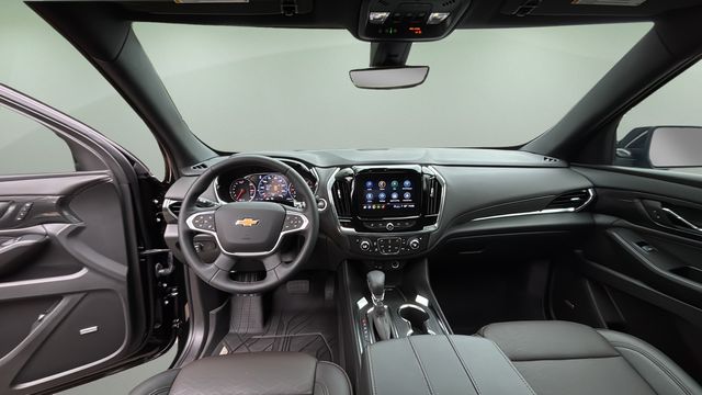Used 2023 Black Chevrolet High Country image 16