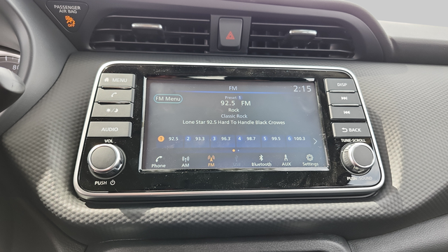 2025 Nissan Kicks Play