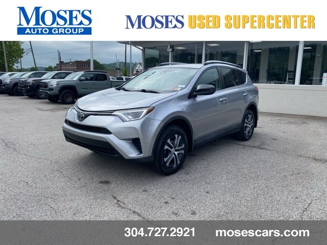 2017 Toyota RAV4 LE photo