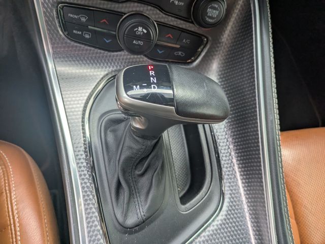Challenger SRT Hellcat