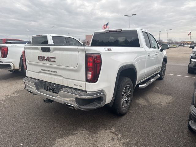 2022 GMC Sierra 1500 Limited SLE 3