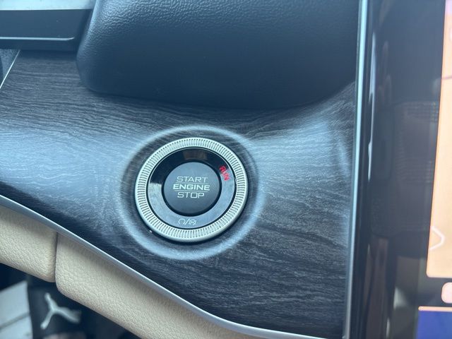 Used 2023 Jeep Grand Cherokee SUV