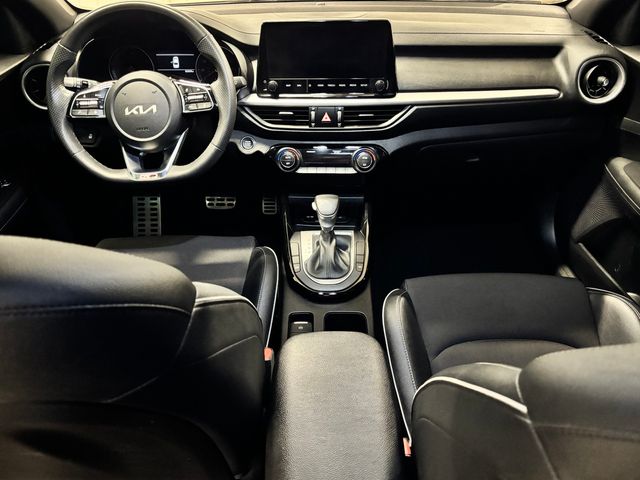 Used 2024 Aurora Black Kia GT-Line image 12