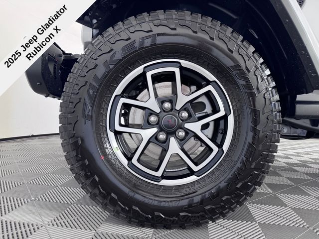 Gladiator Rubicon X