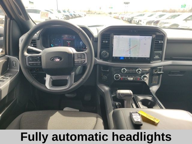 View vehicle photo 4