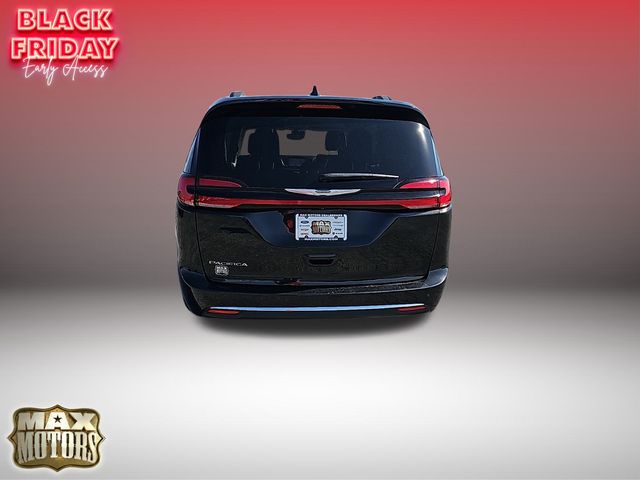 2022 Chrysler Pacifica Touring L 7