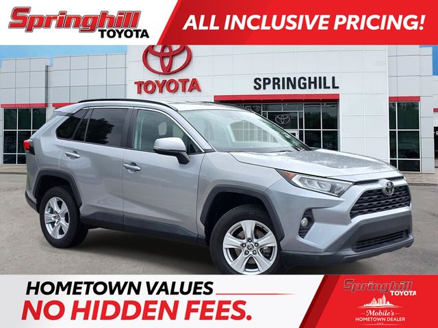 2021 Toyota RAV4 XLE FWD's photo