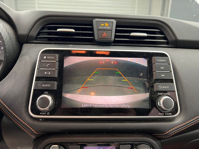 2020 Brilliant Silver Metallic Nissan Versa 1.6 SR FWD Sedan