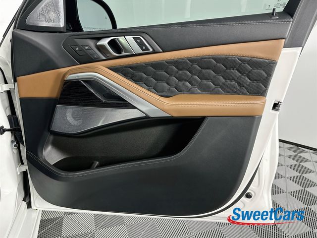 2025 BMW X6 M