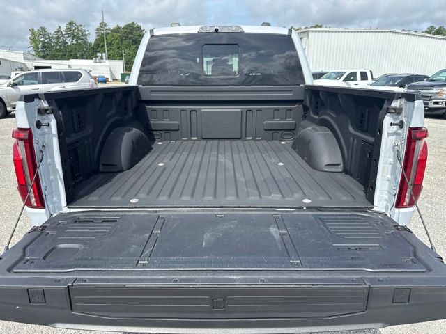 2025 Ford F-150 Raptor:B02492