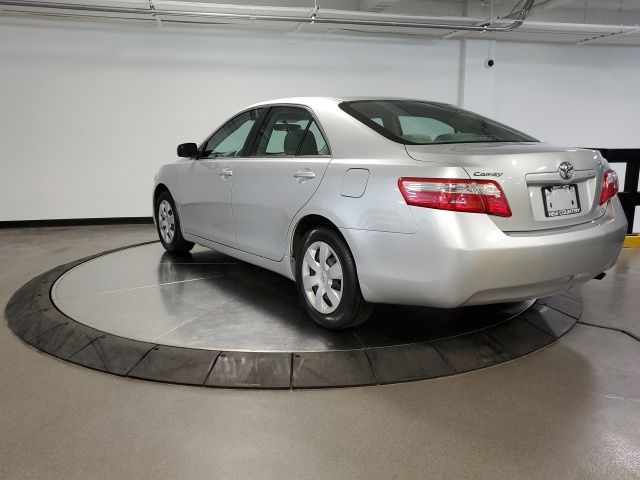 Used 2009 Gray Toyota LE image 5