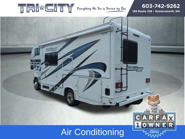 2023 Ford E-450 photo 4