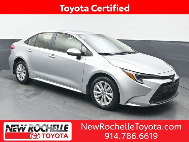 2026 Toyota Corolla Hybrid LE FWD