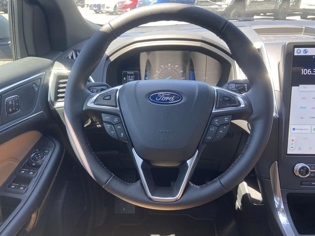 2024 Ford Edge Titanium 18