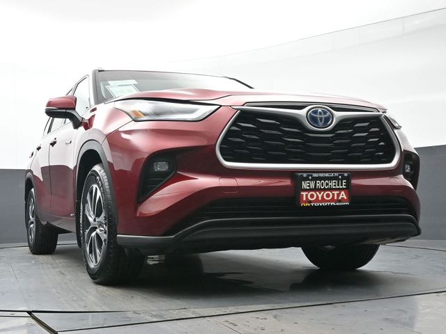 2021 Toyota Highlander Hybrid XLE 29