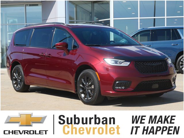 Velvet Red Pearlcoat 2021 Chrysler Pacifica Touring L AWD Minivan All-Wheel Drive 9-Speed Automatic