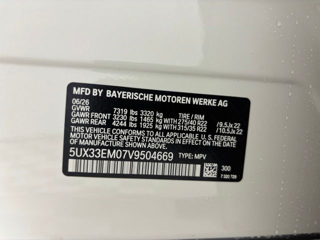New 2027 White BMW M60i image 21
