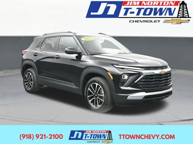 Mosaic Black Metallic 2025 Chevrolet Trailblazer SUV / Crossover Four-Wheel Drive 9-Speed Automatic