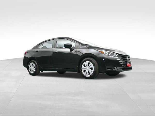 2024 Nissan Versa 1.6 S 34