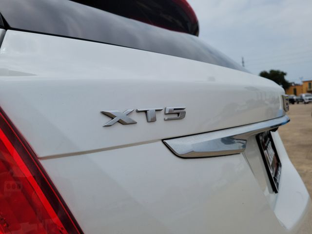 2018 Cadillac XT5 Luxury White at Autostrade