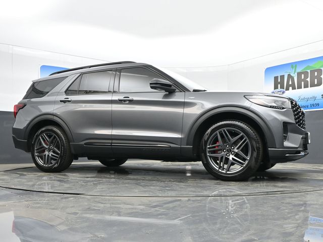 2025 Ford Explorer ST-Line photo