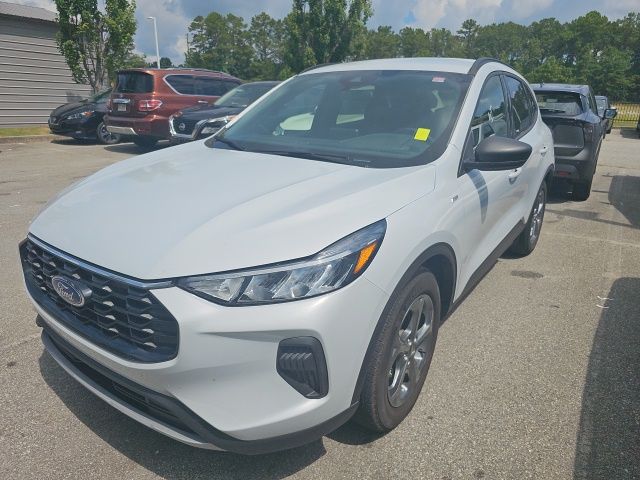 Silver Metallic 2025 Ford Escape SUV / Crossover Front-Wheel Drive 8-Speed Automatic