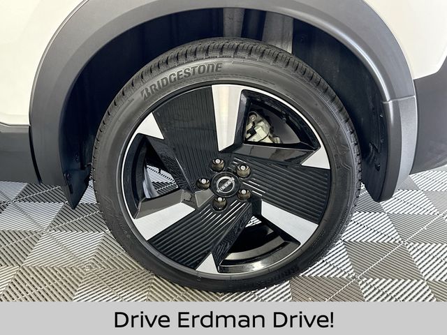 Used 2025 Nissan Kicks SUV
