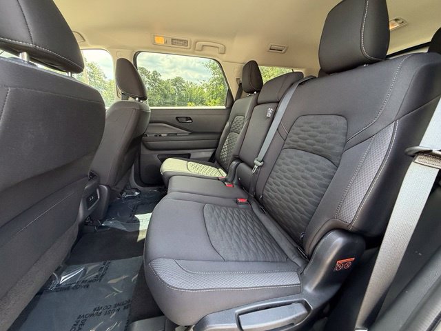 Used 2025 Nissan Pathfinder SUV