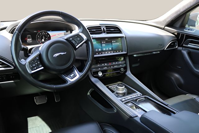 Used Car 2019 Jaguar F-pace  30t R-sport For Sale Under $20,000 In Austin, Texas
