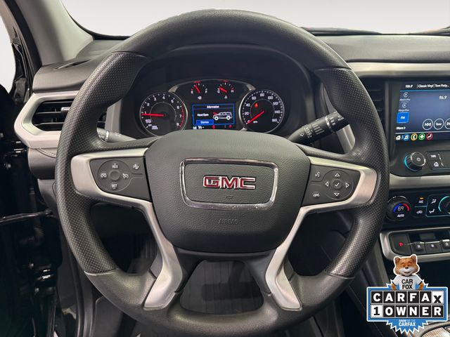 2023 GMC Acadia SLE photo