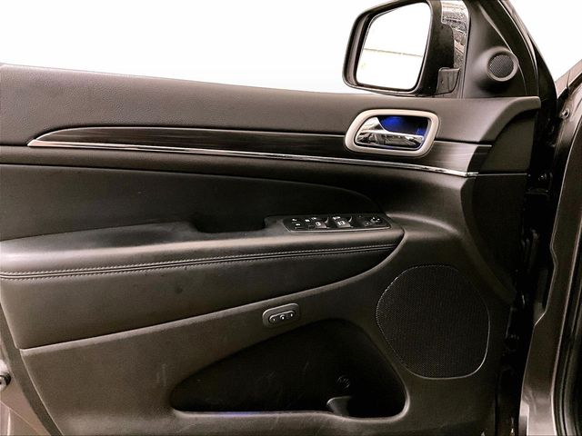 2020 Jeep Grand Cherokee Limited Gray at South Hills CDJR