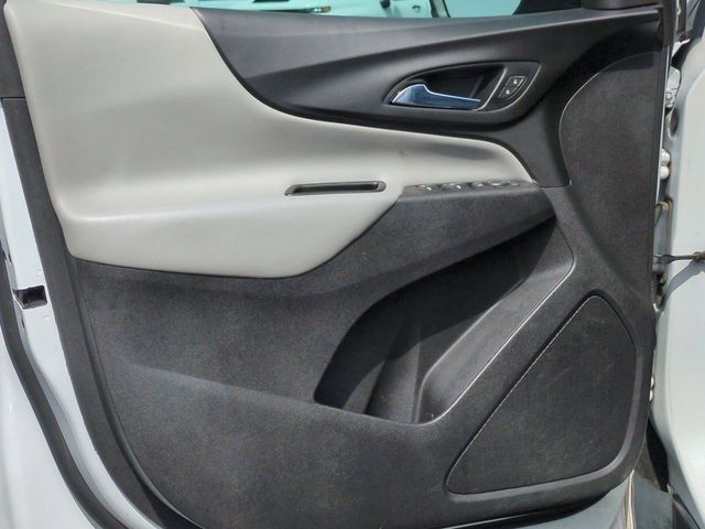 2021 Chevrolet Equinox LS photo