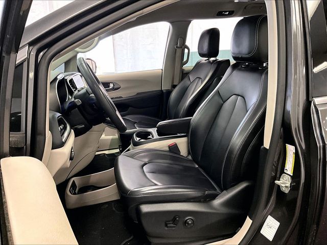 2023 Chrysler Pacifica Touring L Gray at Spitzer Acura