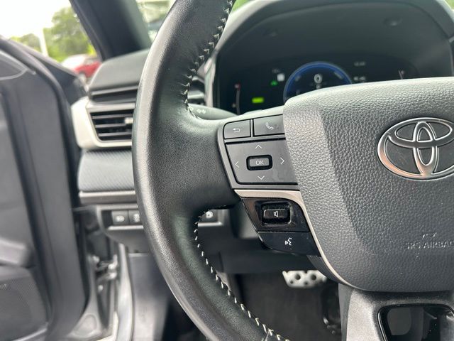 2025 Toyota Camry SE - Photo 21