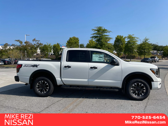 2024 Nissan Titan PRO-4X 2