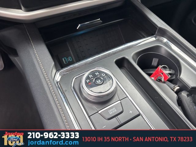 Used Car 2024 Ford Expedition  Xlt For Sale Under $40,000 In San Antonio, Texas