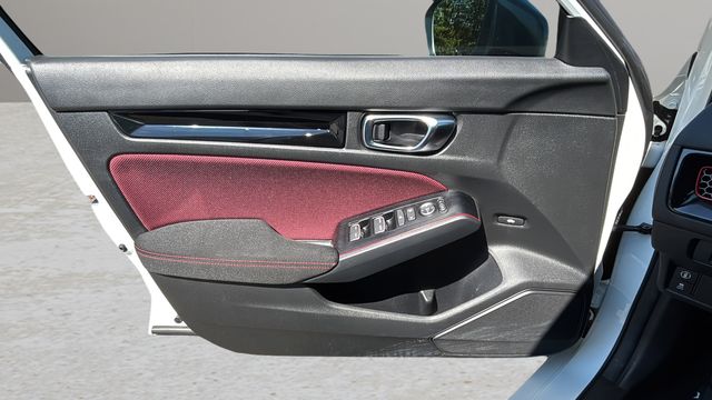 Used 2024  Honda Base image 17