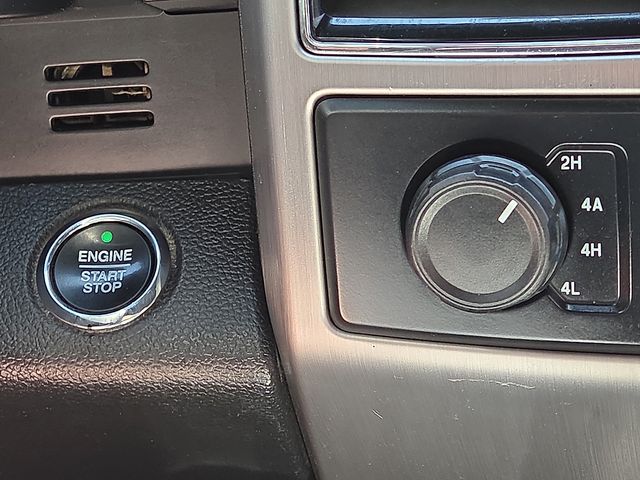 Used Car 2020 Ford F-150  Platinum For Sale Under $35,000 In Plainview, Texas