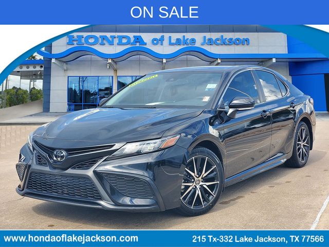 Midnight Black Metallic 2024 Toyota Camry Sedan Front-Wheel Drive 8-Speed Automatic