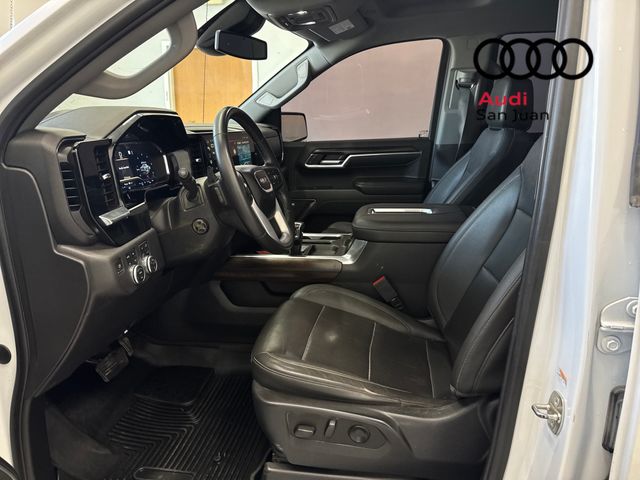 Used 2022 White GMC SLT image 29