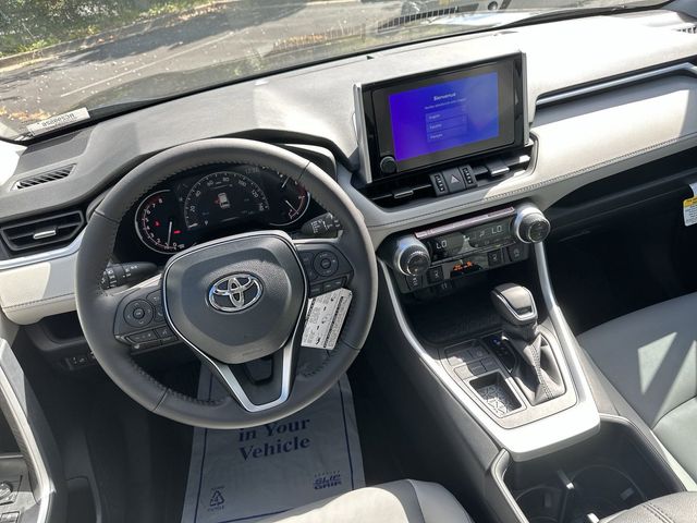 2024 Toyota RAV4 XLE Premium 13